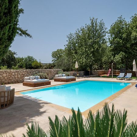 Villa Ellie - Heated Pool, Playground, Garden & Bbq! Vederoi Exterior photo