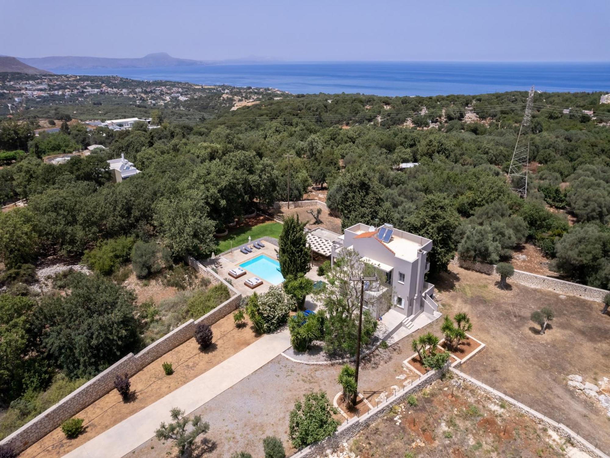 Villa Ellie - Heated Pool, Playground, Garden & Bbq! Vederoi Exterior photo